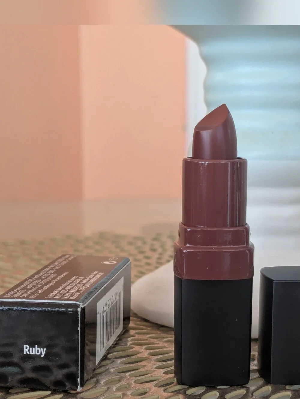 Bobbi Brown Red Lipstick - Creamy Long-Wear Red